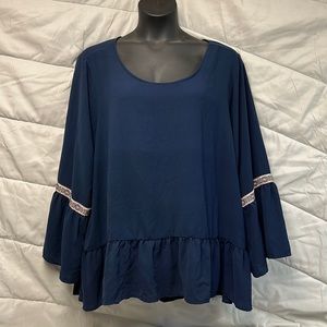 Torrid Size 4 Navy Flutter Sleeve Southwest Accent Long Sleeve EUC